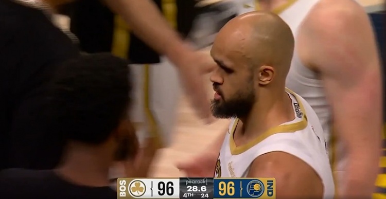 182体育-刺激了！怀特突破上篮绿军扳平比分 比赛还剩28秒